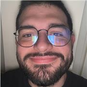 Laureato in scienze della comunicazione e studente con maturità classica impartisce lezioni di materie umanistiche